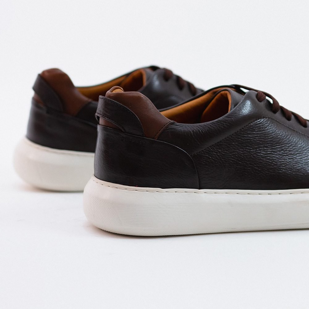 Tenis Sneaker Cabernet em Couro Preto