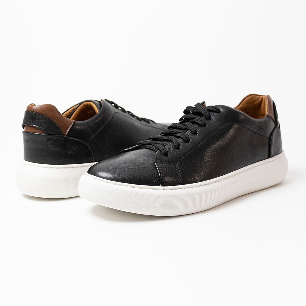 Tenis Sneaker Cabernet em Couro Preto
