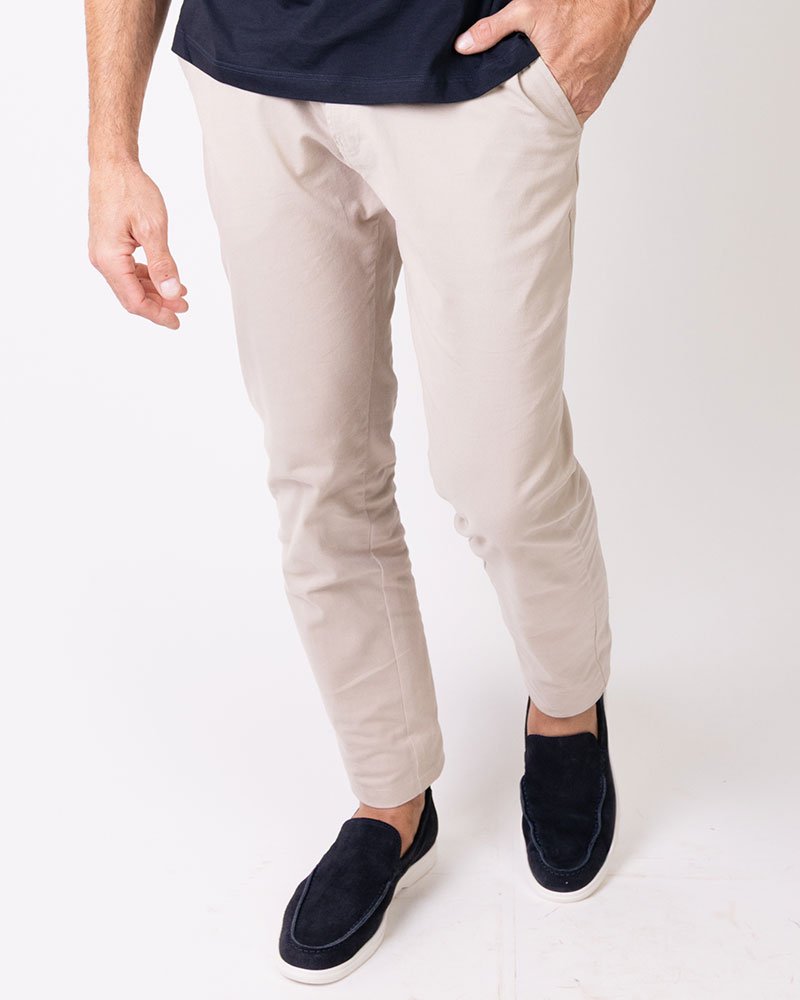 Calça Milano Slim Fit Sarja Caqui